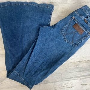 Wrangler Retro Flare jeans✨
